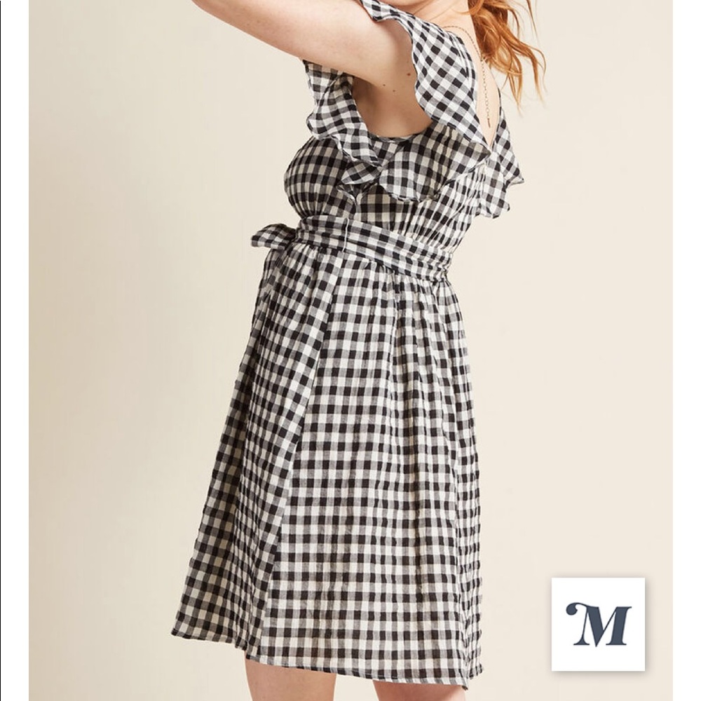 Modcloth Flutter Sleeve Gingham A-Line Dress - image 4